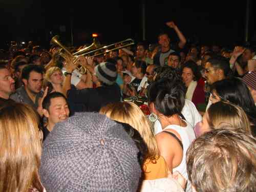 A picture named Ozomatli 112704.jpg